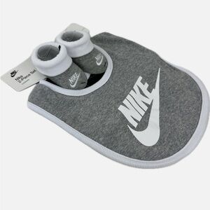 Nike Gray and White Baby Bib and Booties Set